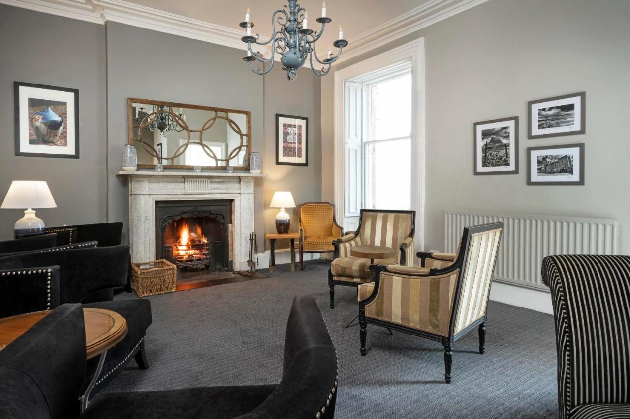 The Victoria Hotel Bamburgh Eksteriør billede