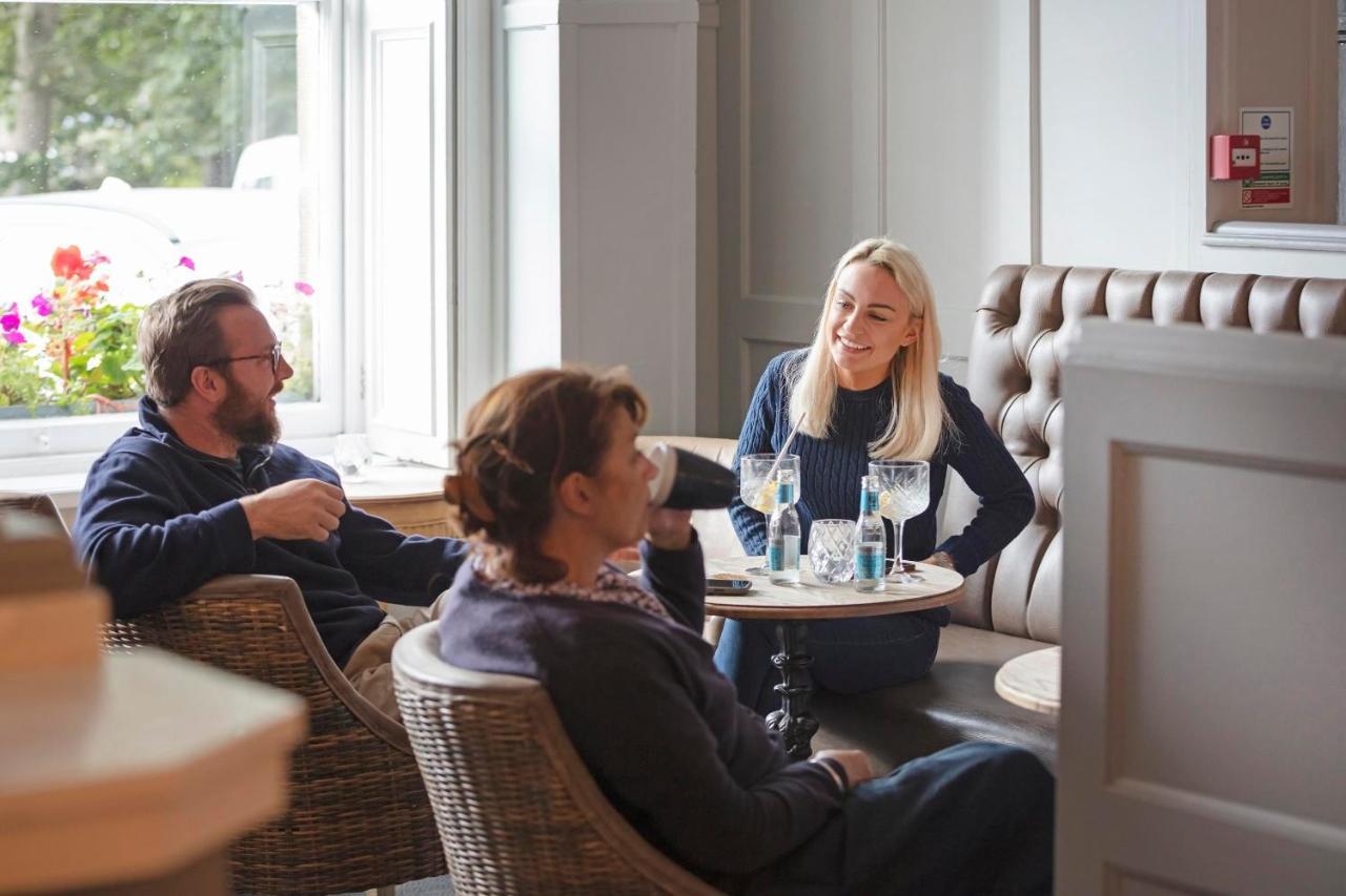 The Victoria Hotel Bamburgh Eksteriør billede